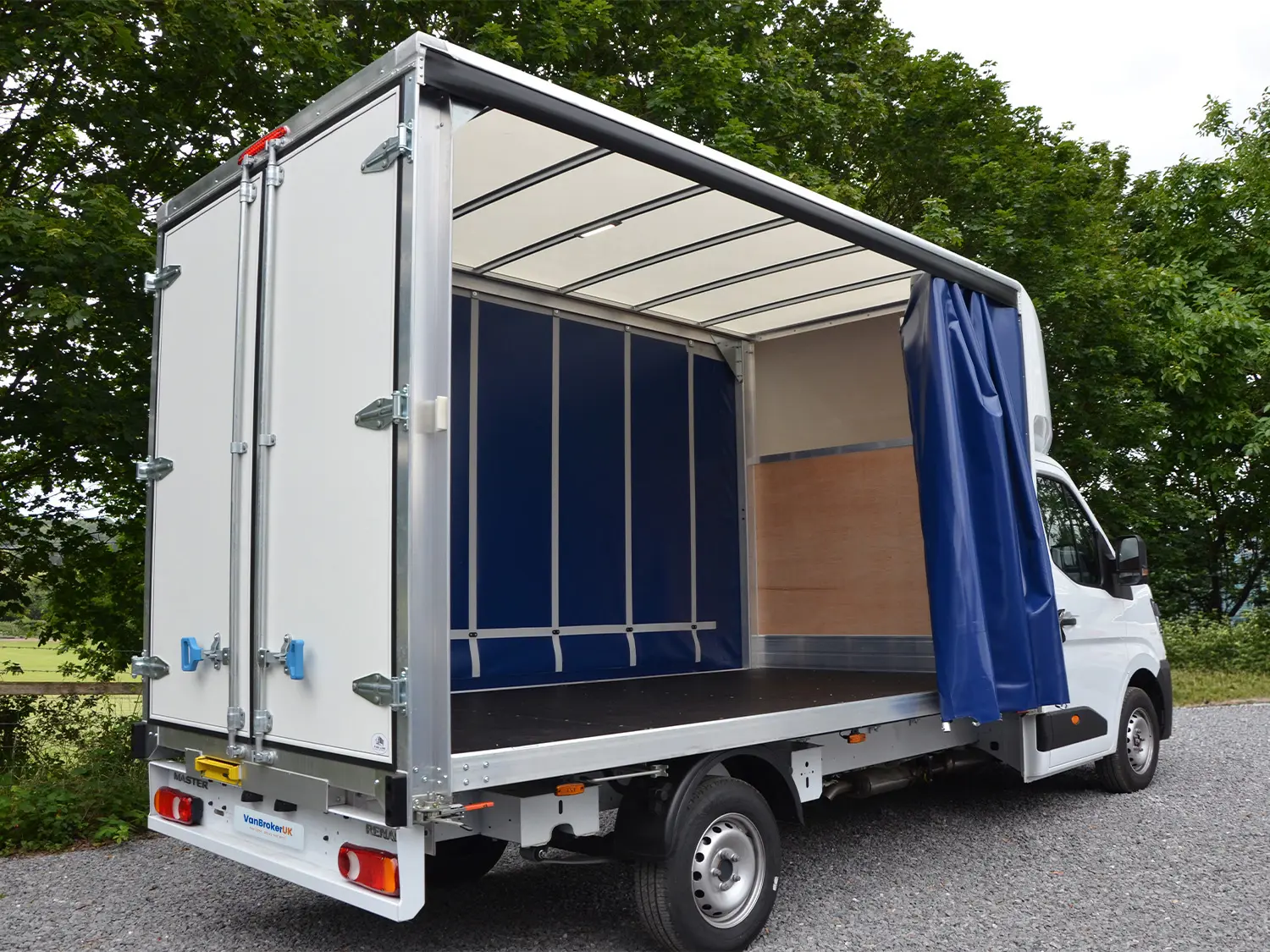 Renault Master LWB Diesel FWD LL35 DCI 150 Advance LOW Roof D/Cab Chassis