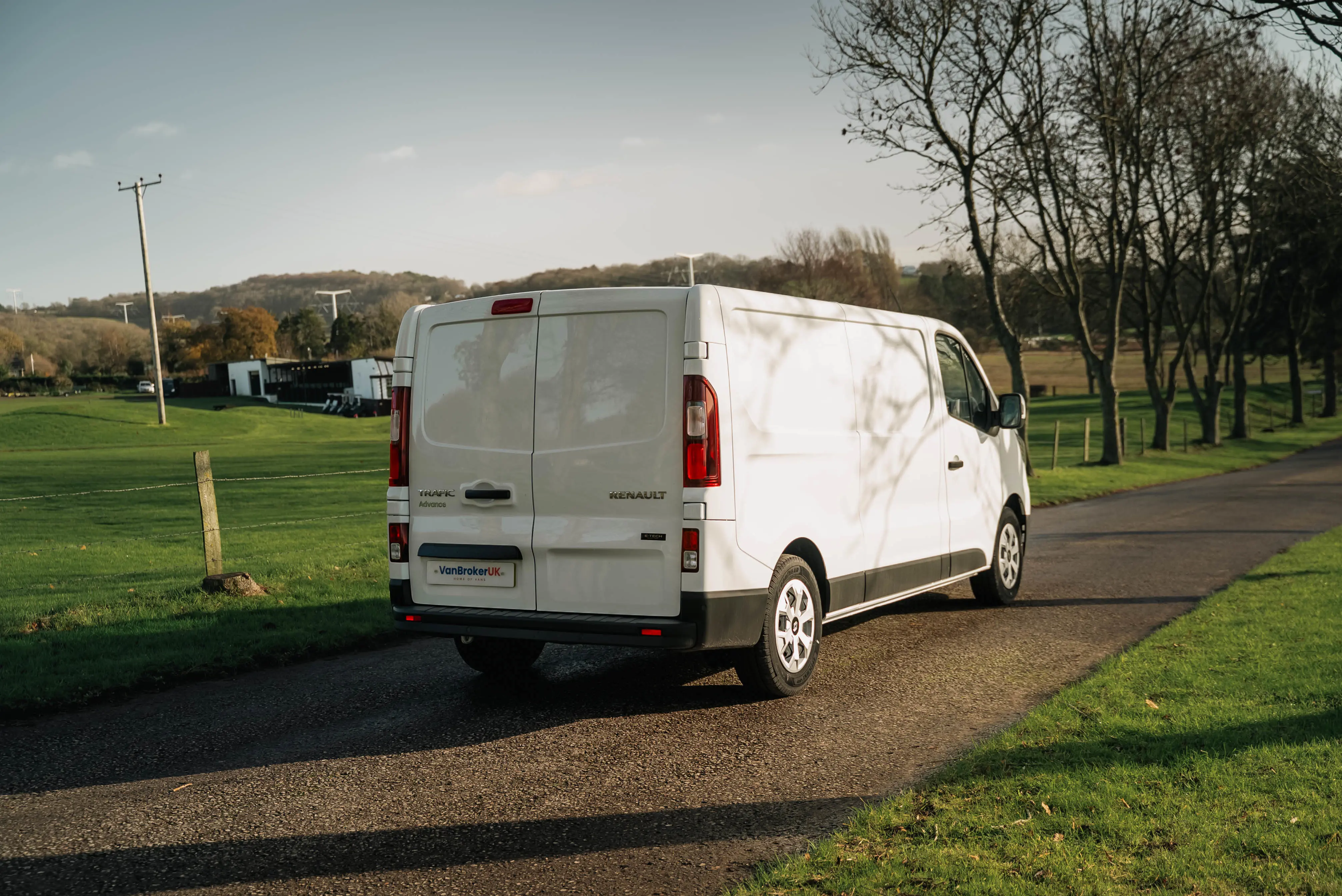 Renault Trafic E-Tech LWB Electric LL30 90KW 52KWH Advance Van Auto