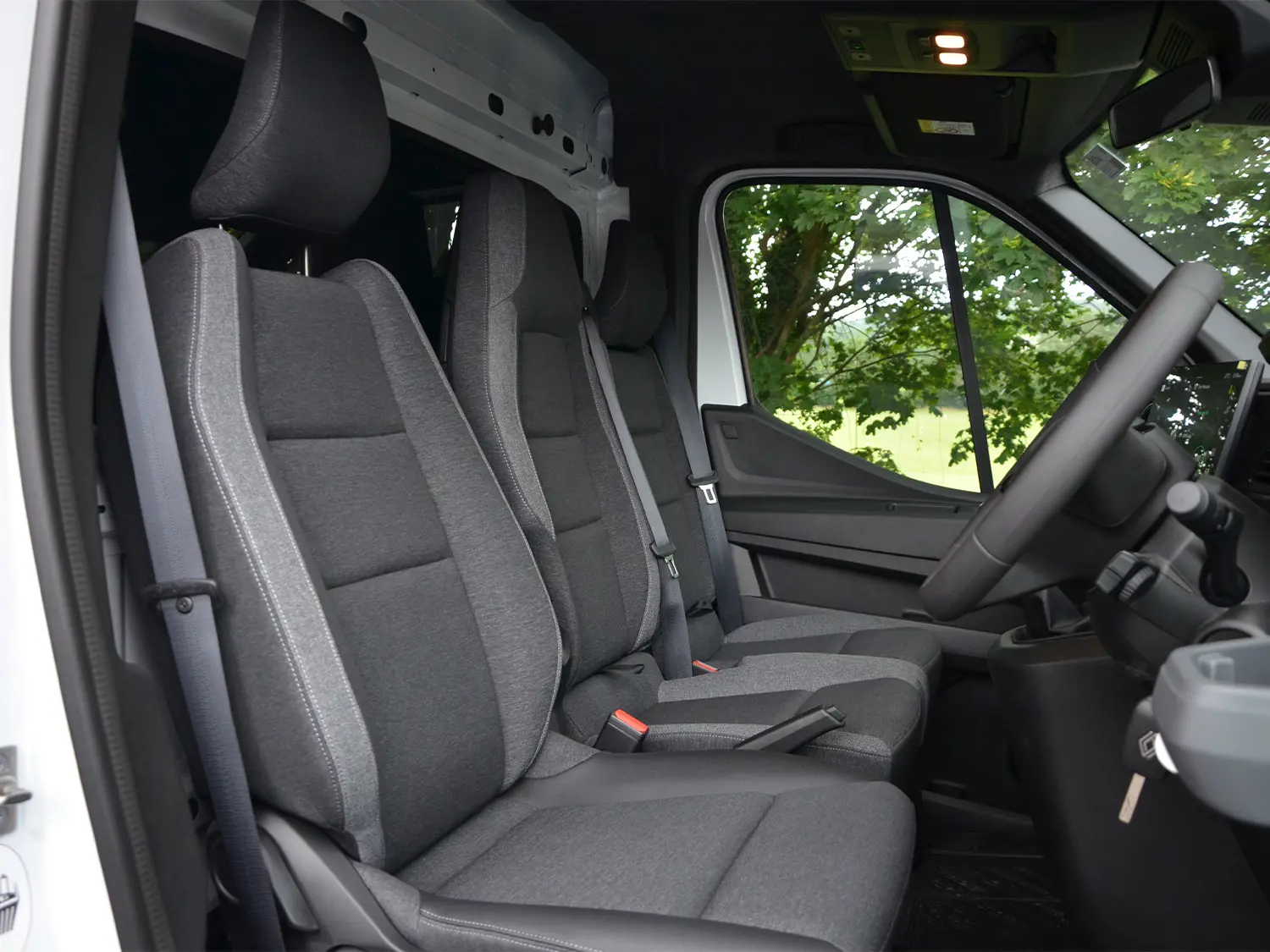 Renault Master LWB Diesel FWD LL35 DCI 150 Advance LOW Roof D/Cab Chassis