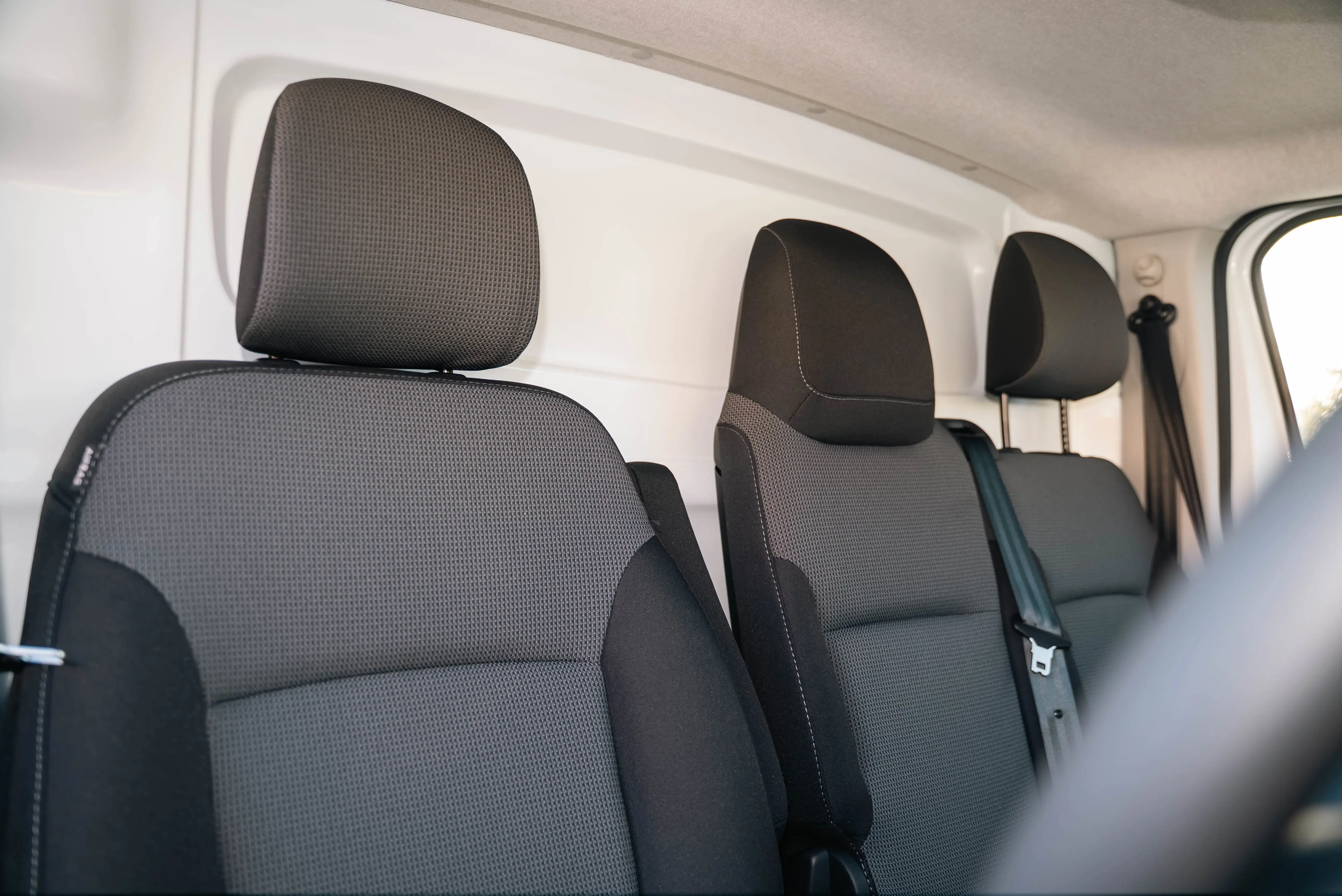 Renault Trafic E-Tech LWB Electric LL30 90KW 52KWH Advance Van Auto