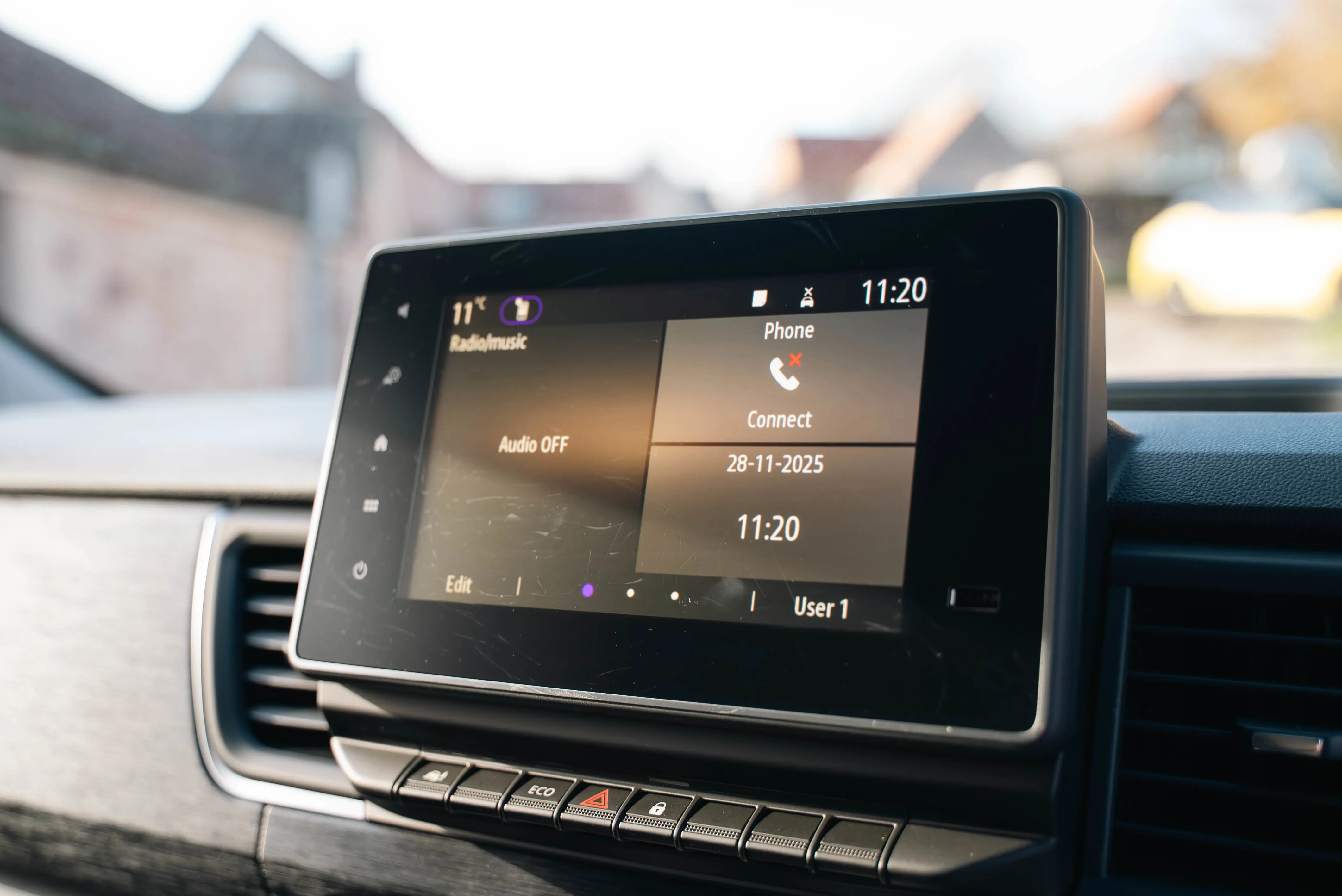 Renault Trafic E-Tech LWB Electric LL30 90KW 52KWH Advance Van Auto