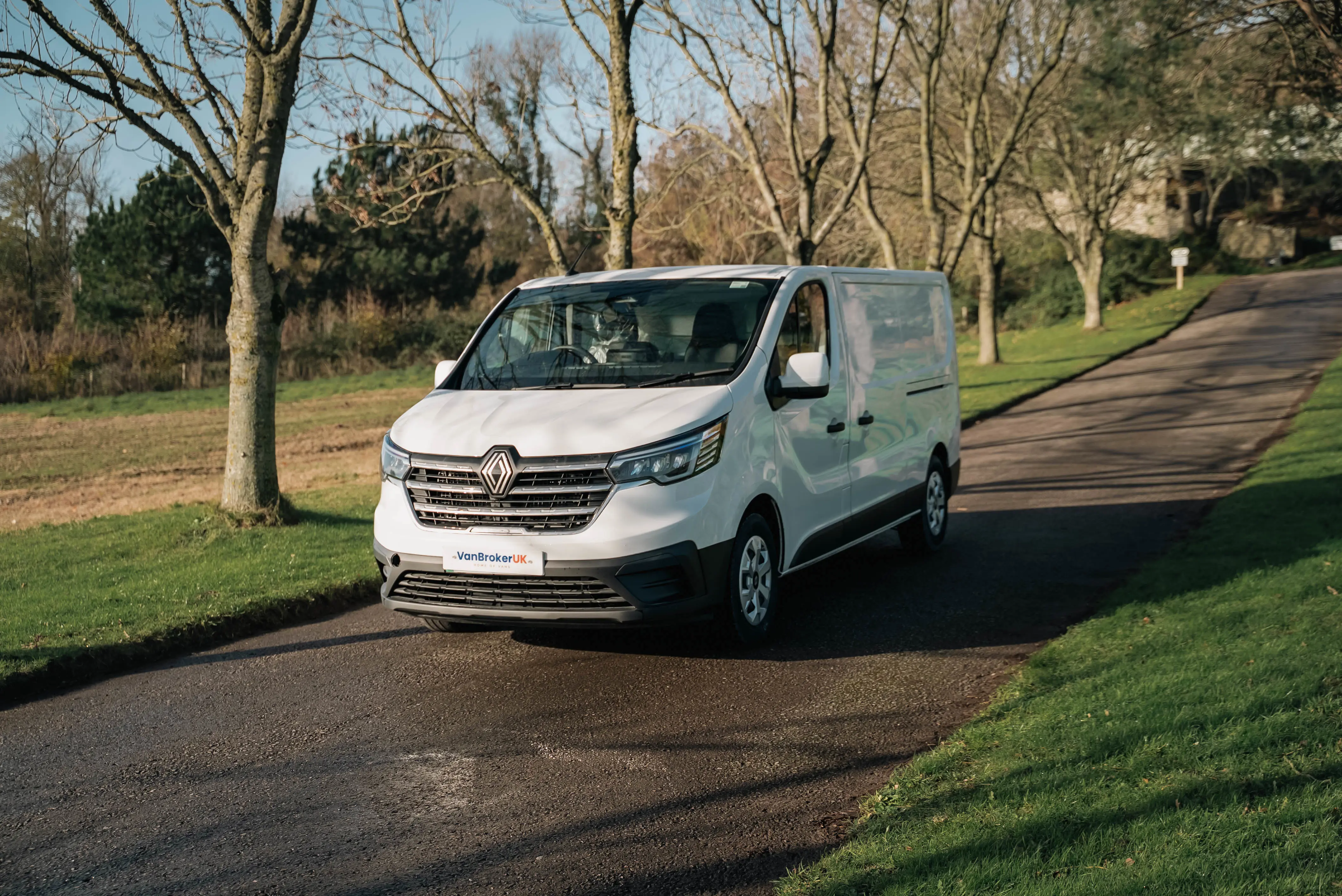 Renault Trafic E-Tech LWB Electric LL30 90KW 52KWH Advance Van Auto